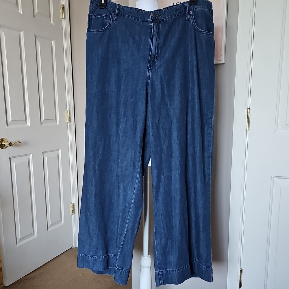 crown & ivy Wide Leg Denim Jeans in Indigo Blue